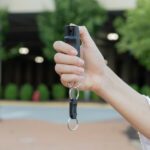 Gas pimienta SABRE RED con llavero de liberación rápida - Imagen 4